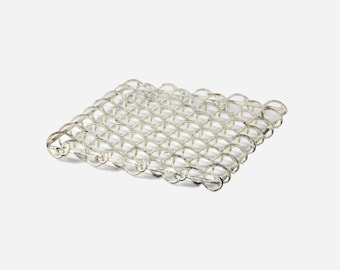 Vintage Wire Trivet or Soap Dish – White Painted Metal – Shabby Chic Patina – Rustic Farmhouse Decor