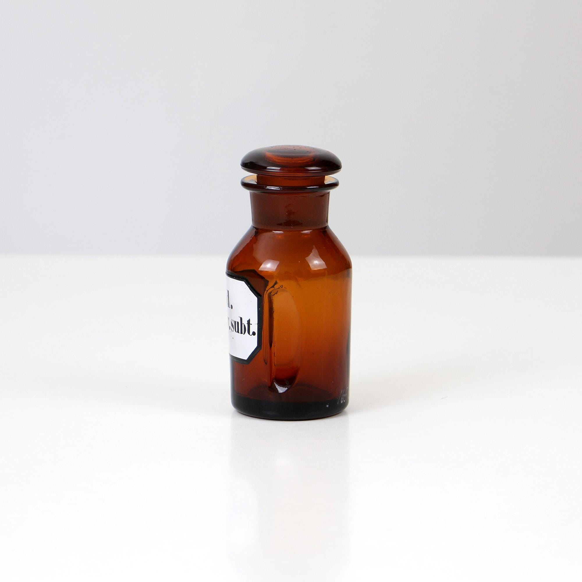 ヴィンテージブラウンガラス薬瓶 1930年代～1950年代 – 長方形ラベル