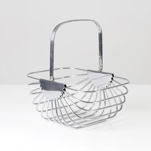 Vintage Metal Basket Chrome 1990s Silver Design – Geometric Fruit Bowl – 90s Decorative Object
