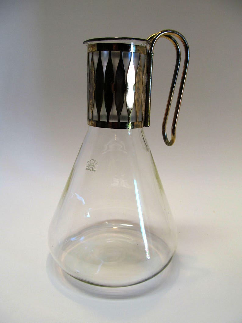 Vintage Pyrex Glass Carafe Decanter / Beaker Style Beverage Etsy