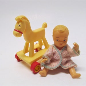 plastic hobby horse