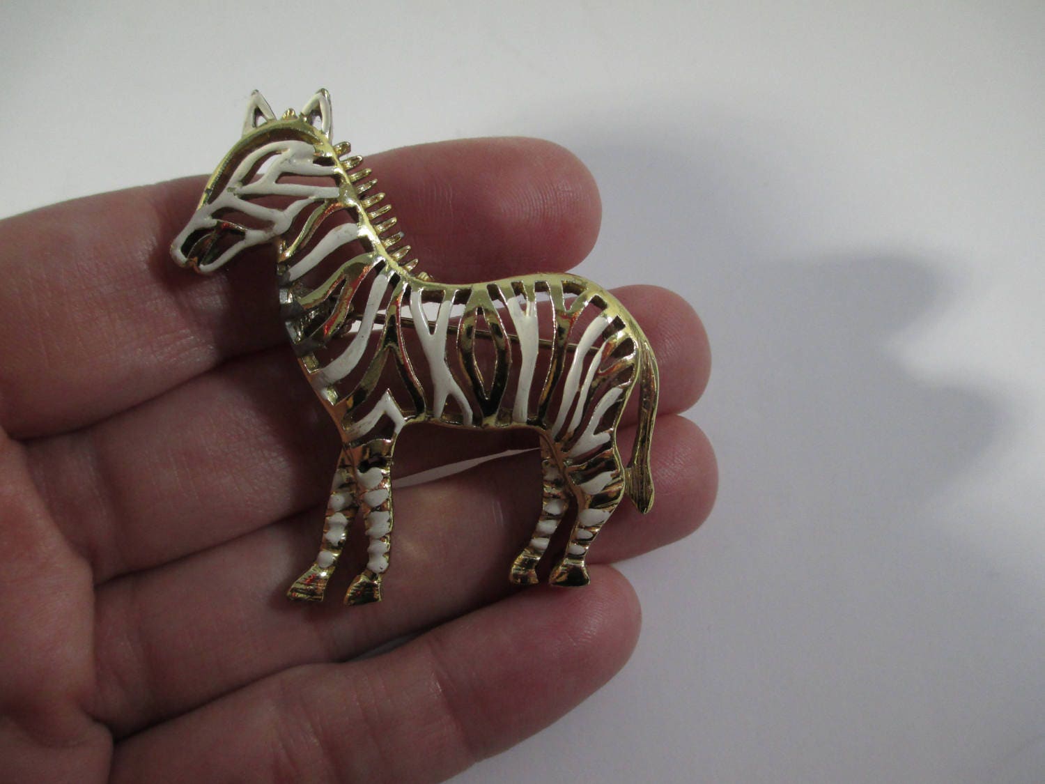 Zebra Brooch Vintage Zebra Brooch Gold Tone Metal White Enamel Etsy