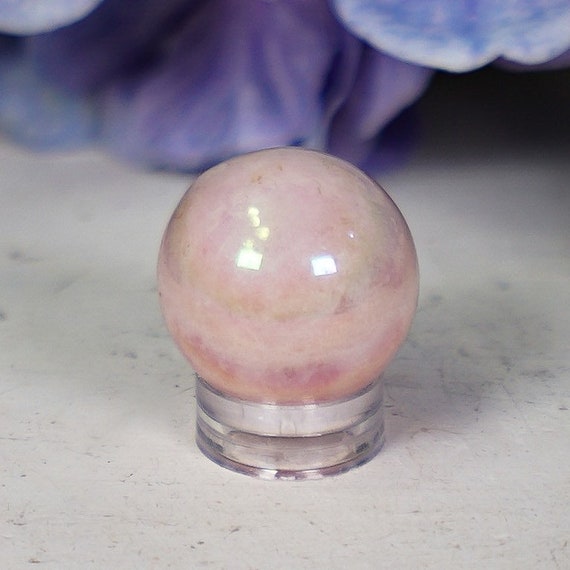 Aura Light Baby Pink Morganite Sphere