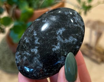 Arfvedsonite Palm Stone, Manifestation Crystal