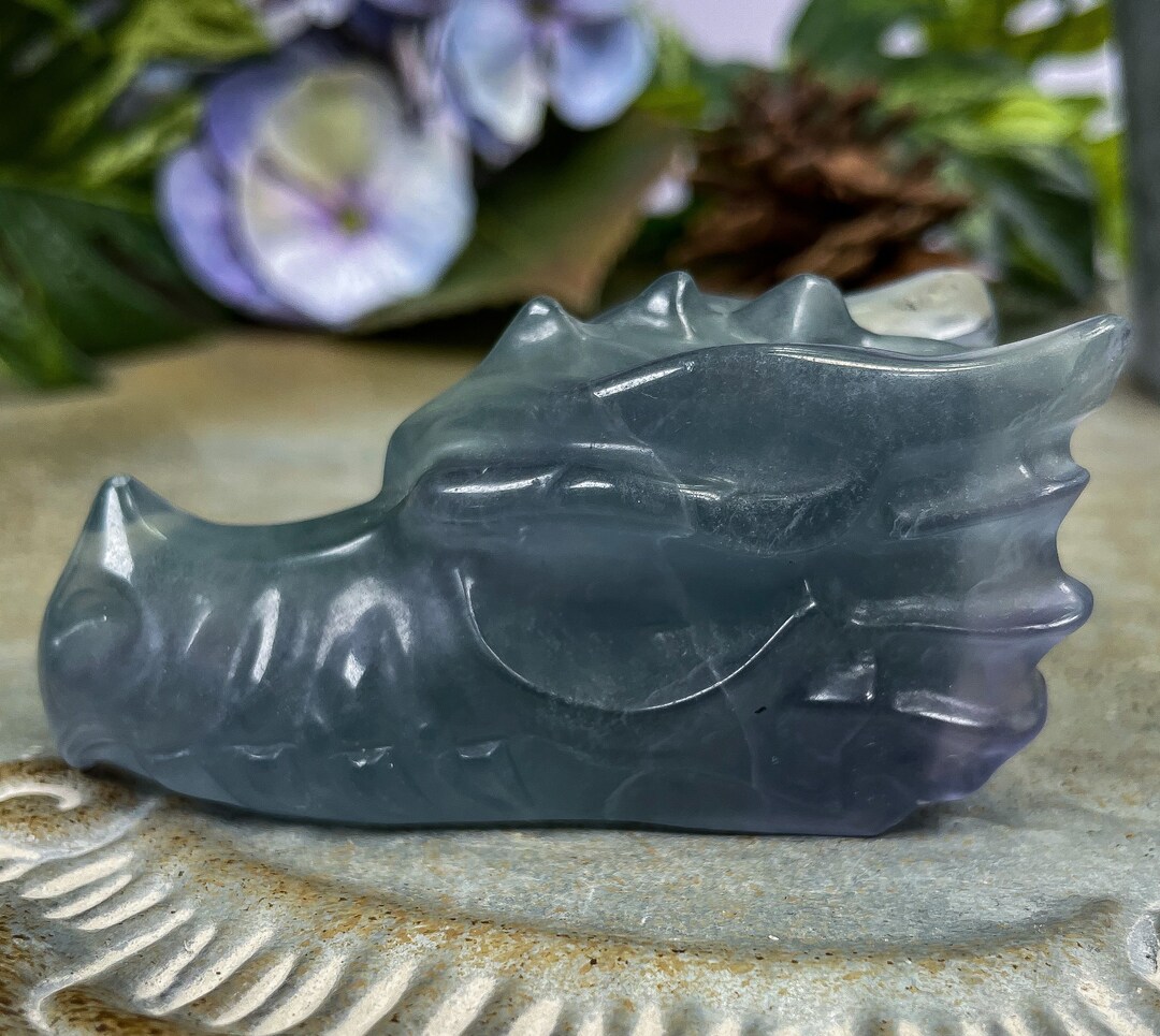 彫刻された紫蛍石の龍、青緑色の石の龍 - Etsy 日本
