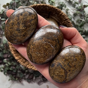Bronzite Palm Stone: Golden Brown Chatoyant Crystal