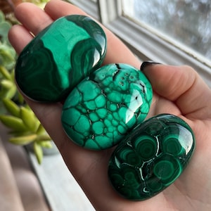 Green Malachite Palm Stone: Heart Chakra Crystal, Spiritual Gift