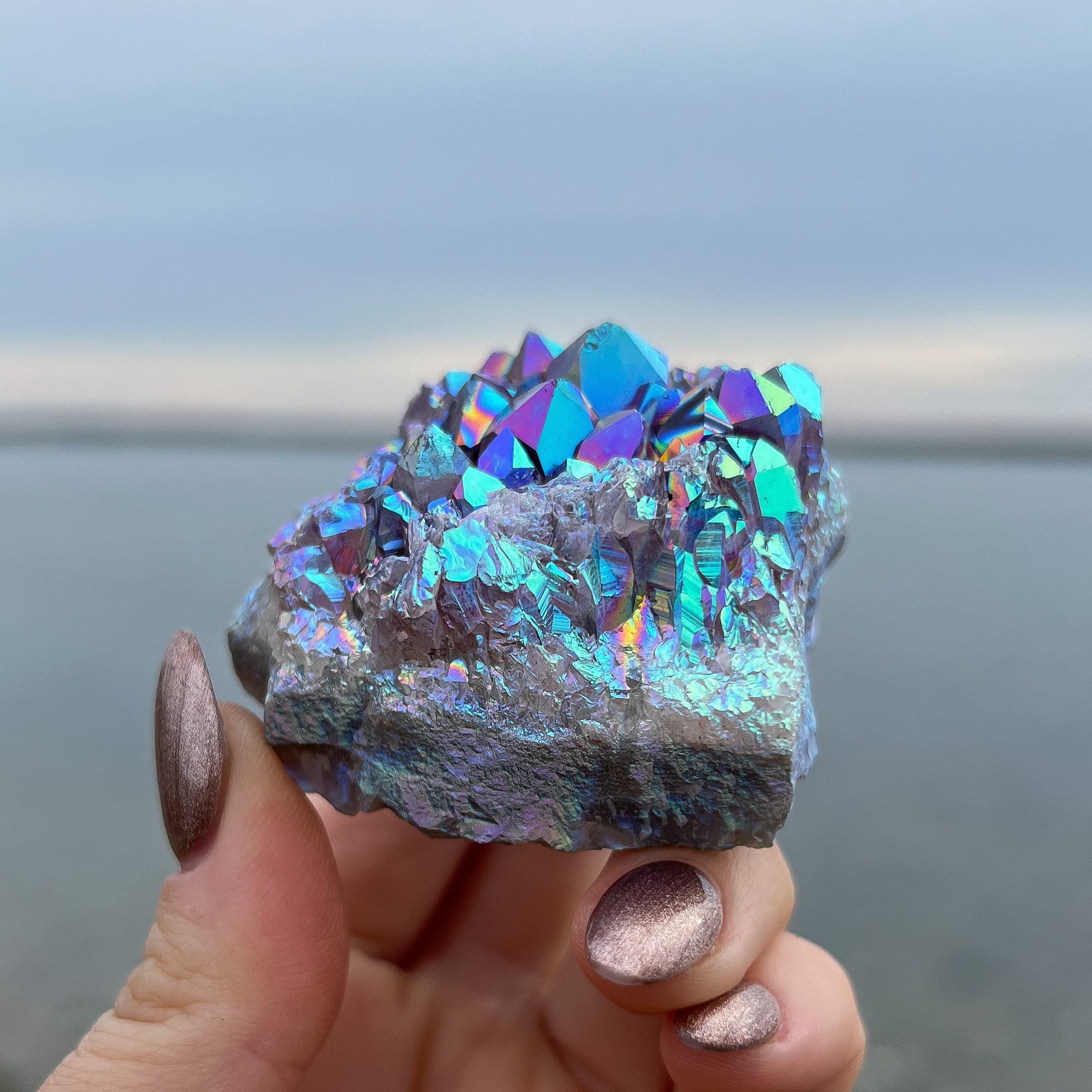 レインボーオーラ アメジスト スマイル ジオード スフィア 70㎜ 楽天市場】SPS アメジスト ジオード スフィア 丸玉 直径約140ミリ 約