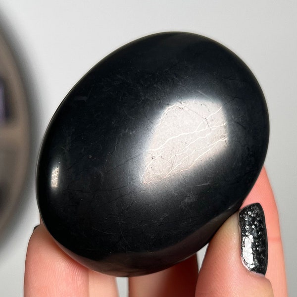 Black Shungite Palm Stones, Protection Crystal, Absorbs Negative Energy EMFs, Crystals for Grids Electronics, Reiki Tool