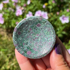 UV Reactive Ruby Fuchsite Crystal Dish: Boho Altar Decor