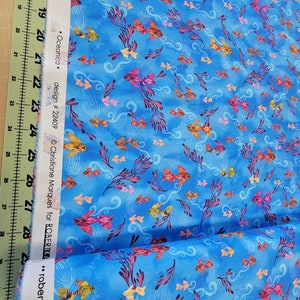 Oceanica - Small Fish Blue  - high quality quilting cotton from the bolt