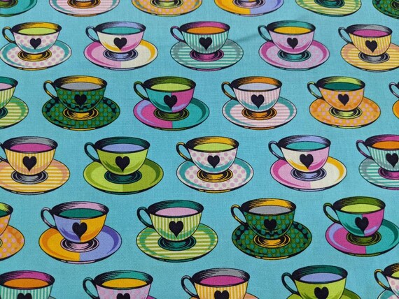 Curiouser & Curiouser: Tea Time in Daydream Curiouser & Curiouser: Tea Time in Daydream