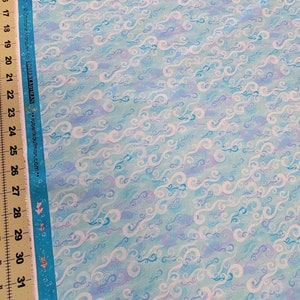 Oceanica - Light Water Swirls - high quality quilting cotton from the bolt
