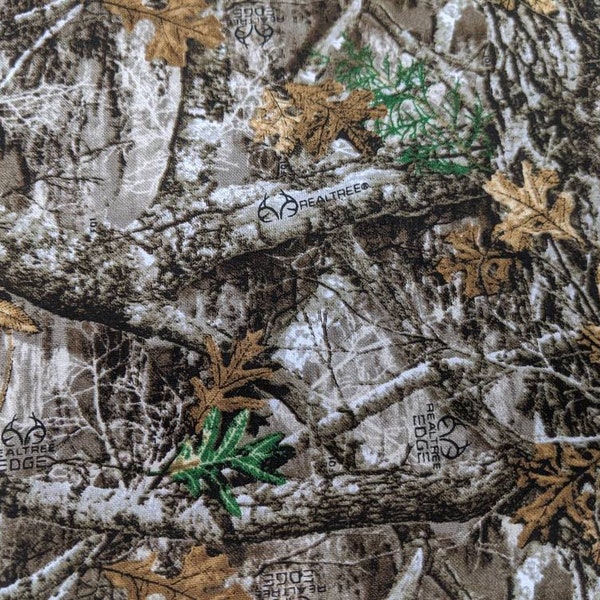 Real Tree Edge - Small Branches Leaves Camouflage Camo - high quality quilting Cotton from the bolt
