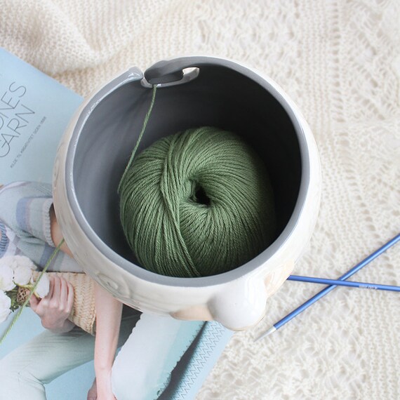  Wooden Yarn bowls For Crocheting - Large Yarn Ball Holder Knitting  Bowl Storge Crocheting Accessories and Supplies Organizer,Yarn Holder  Dispenser for Crocheting - Gift for Crocheters (Green) : Arts, Crafts 