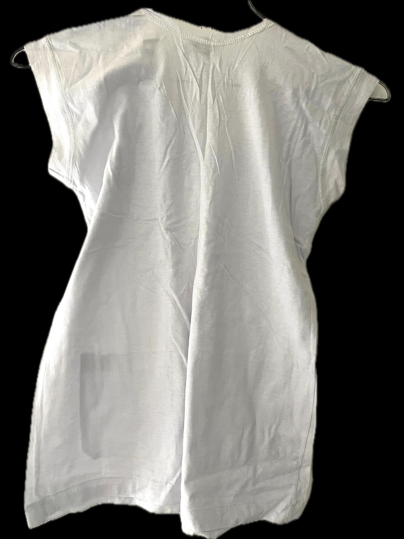 Golden Wheel sleeveless deadstock 80s white single needle shirt cotton rayon Chinese brand crew neck tank top 2 front pockets small ribbed image 3