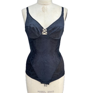 Black satin bodysuit teddy one piece body suit sexy lingerie bustier bralette sleeveless Vanity Fair 60s 70s 80s 90s made in USA 34B small
