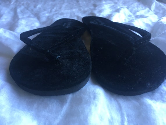 Black Velvet Flip Flops Thongs Slip on Sandals From Myanmar Burma Ladies 9  Mens 7 Unisex Soft Rubber Soles Barely Worn Vintage Shoes 8.5 9.5 