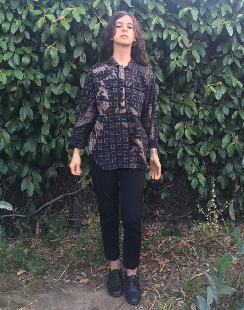 Vintage 80s liz Claiborne liz sport black white cotton geometric boxy square print blouse button up down unisex back vent 1980s vtg L bleach