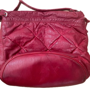Fendi vintage Italian quilted leather purse Tote shoulder Bag Purse red pockets carry on designer made in Italy puffy 80s 90s cross body bag