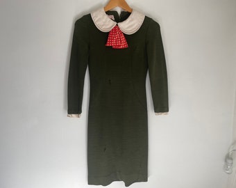 Perfekt true Vintage authentische mod Kleid oversize Statement Bubikragen rot Ascot Mini Rock Stretch Wolle xmas Weihnachten Feiertage ilgwu
