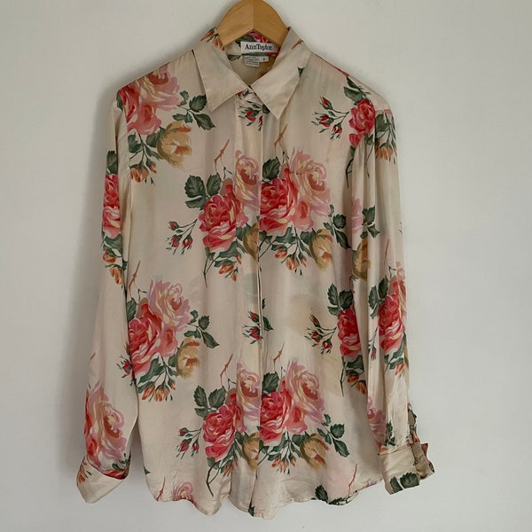 80s jaren 90 Ann Taylor 100% zijde koolroos bedrukte blouse met lange mouwen button up shirt iconische print jaren 90 jaren 1980 franse manchet gemaakt in Hong Kong