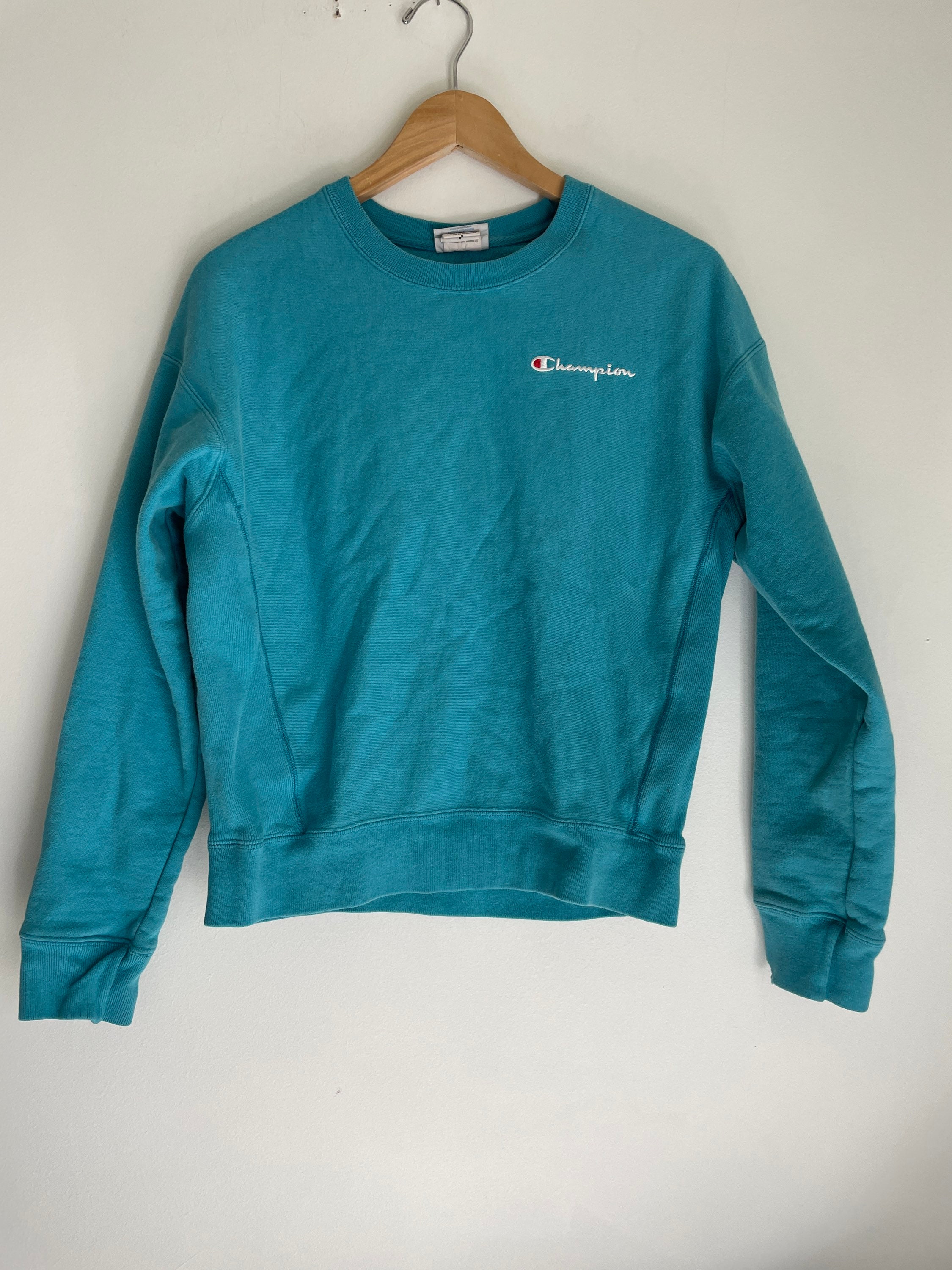 Vintage Champion Pullover Sweatshirt Turquoise Blue Aquamarine Cropped  Cotton Medium Reverse Weave Distressed Crewneck Long Sleeve Ladies M - Etsy