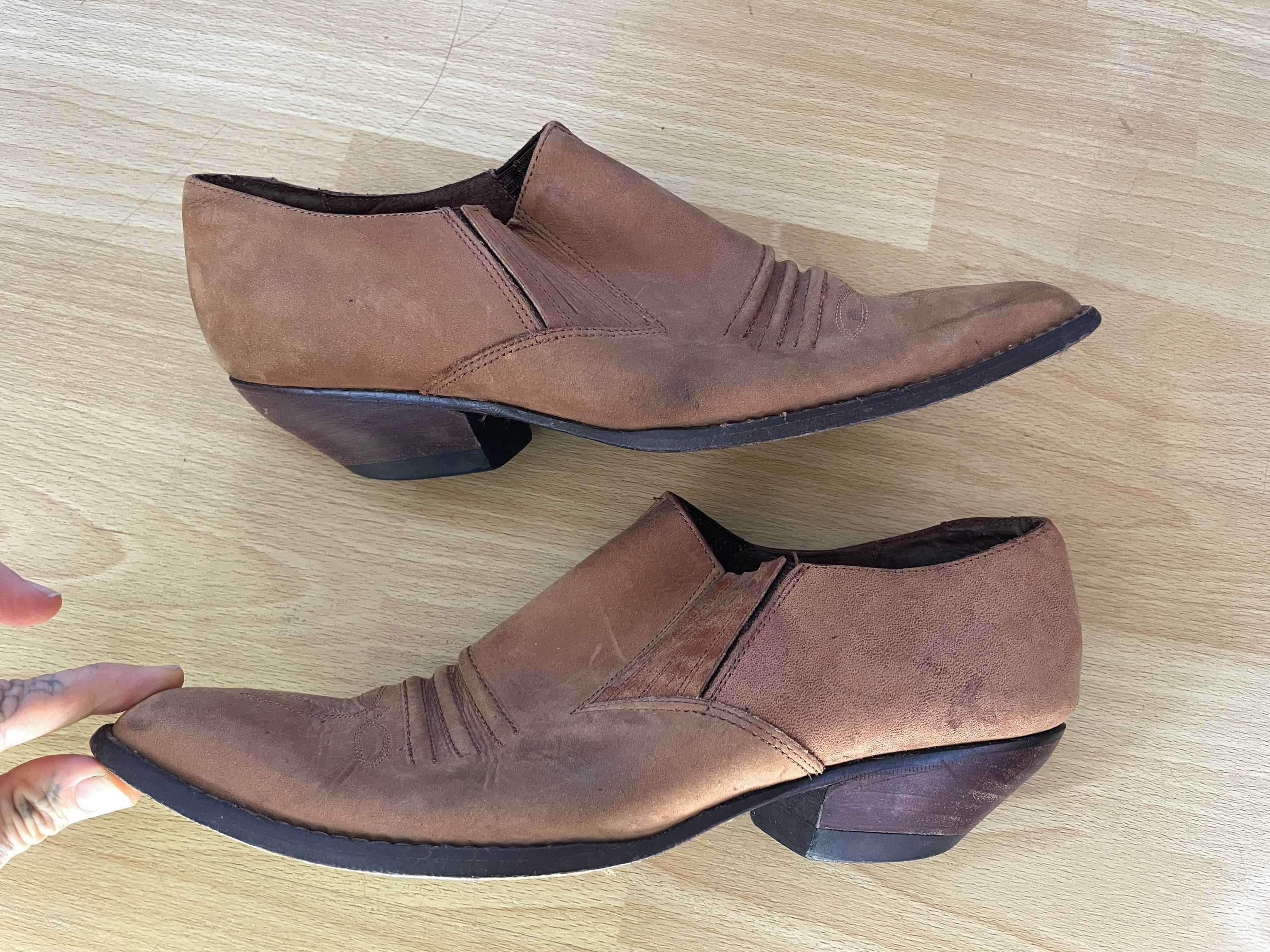 G by guess top indiee western booties