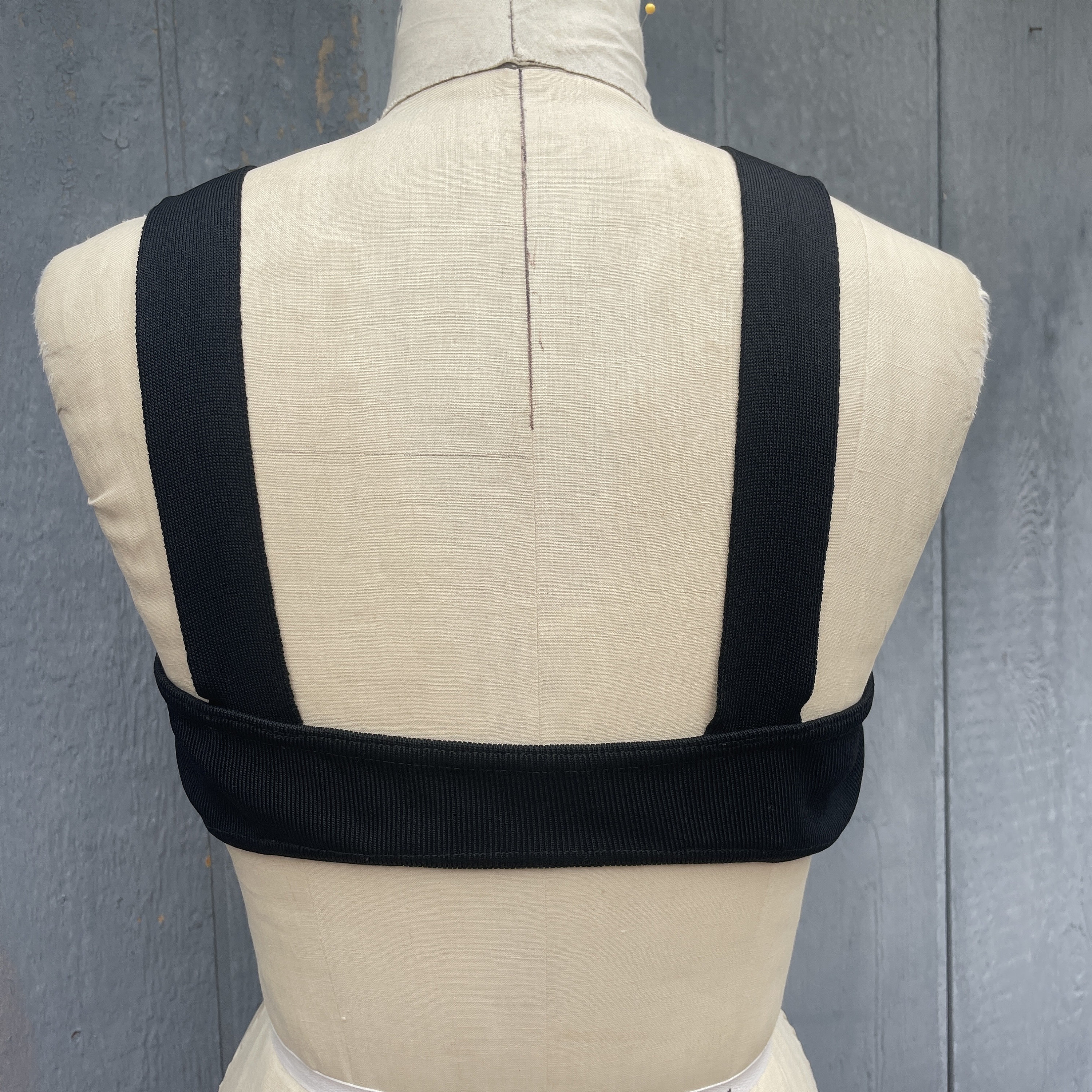 【関税込み】ALAIA Lingerie set ALAÏA Stretch-jersey bandeau bra and briefs set | NET-A-PORTER