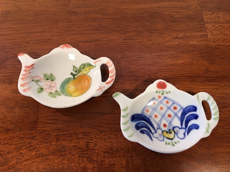 Andrea By Sadek Childrens Set of 4 Cups and Saucers Blue and Yellow Flower