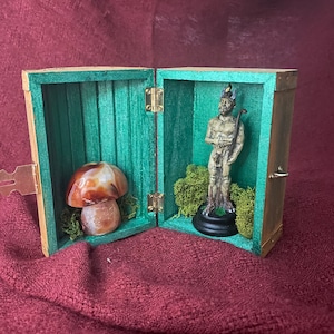 Mini Pan Shrine