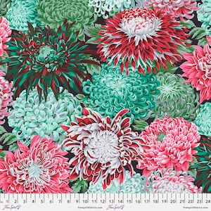JAPANESE CHRYSANTHEMUM BLUSH pwpj051.blush Philip Jacobs Kaffe Fassett Collective Sold in 1/2 yd units Multiples cut one length