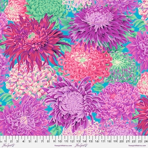 JAPANESE CHRYSANTHEMUM MAGENTA pwpj051.magenta Philip Jacobs Kaffe Fassett Collective Sold in 1/2 yd units Multiples cut one length