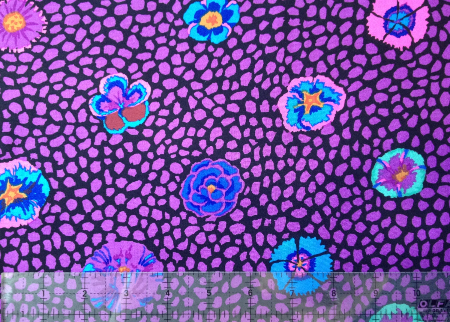 GUINEA FLOWER Purple Kaffe Fassett - Sold in 1/2 yd increments - Mult…