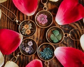 Dried Flowers Pendant Necklace - Nature Jewelry Womens Jewellery Mothers Day Gifts Real Flowers Boho Bohemian Clover Lucky Purple Pink