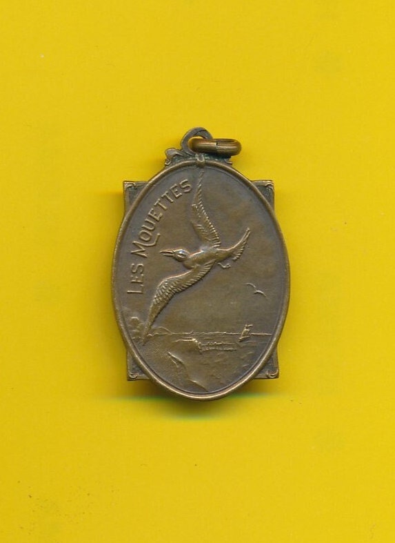 Antique bronze art charm medal Bird - Seagull dated of 1924  (ref 4759)