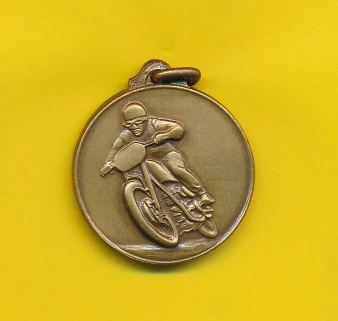 MÉDAILLE EN BRONZE doré de la ville du Havre EUR 15,00 - FR