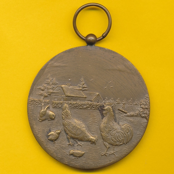 Large bronze Art medal pendant representing Coq - Hen - Chicken - Rabbit contest 1953 (ref 3126)