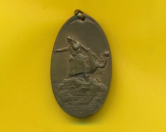 Rare bronze charm medal pendant Soldiers 3rd International congress of military medecine - Val de Grâce 1925 (ref 4697)