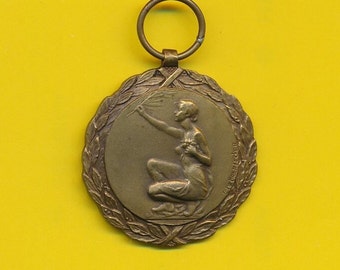 Zeldzame bronzen bedelmedaillehanger Vrouw - Tentoonstelling 1951 (ref 4688)