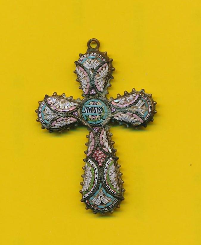 Pendentif Croix Reliquaire En Métal Doré - Occasion
