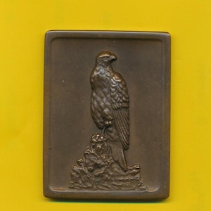 Antique rare and large bronze art medal depicting a golden eagle - Liège ornithological society (ref 5478)