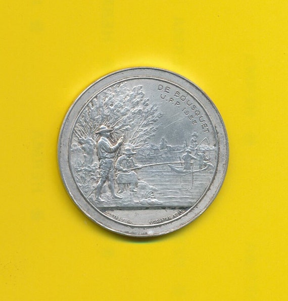Médaille Ancienne En Bronze – Exercices Physiques A Bertrand, XXème Siècle