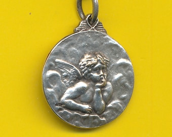 Art Nouveau verzilverde bedel religieuze medaille hanger die Engel na Rafaël voorstelt (ref 3568)