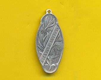 Antique Art Nouveau charm medal silver pendant representing Flower 1913 (ref 4696)