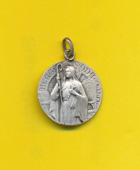 L Tricard sterling silver charm religious medal pendant Saint Oda of Aquitaine  (ref 5439)