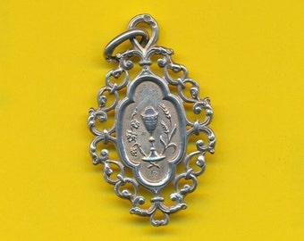 Antieke Victoriaanse sterling zilveren bedel religieuze medaille hanger kelk communie medaille (ref 4889)