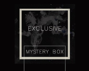 Exclusive Curiosity Mystery Box , Skull Mystery Box , Vulture Culture Oddity Box , Mystery Gift Box , Animal Skulls & Bones , Curiosity Box