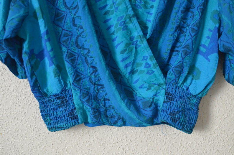 Blue patterned blouse abstract print crossover V neck wrap look Tribal scarf pattern geometric womens UK 10 US 6 S Small