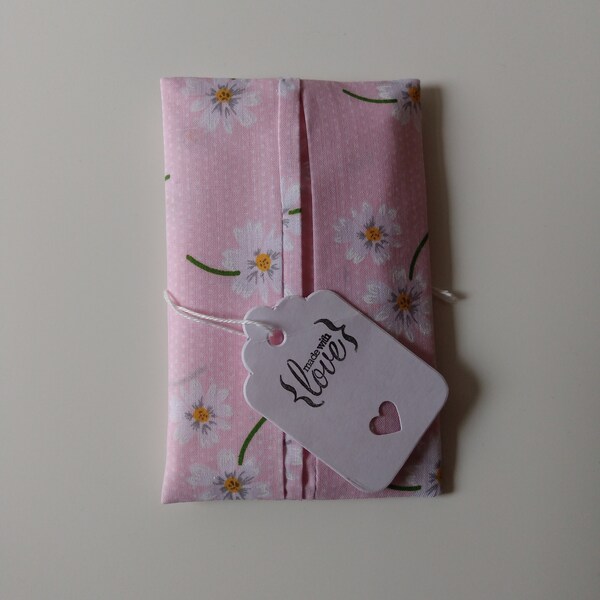 Tissue Holder. Handmade in pink Daisy Fabric. Lovely Gift. New.